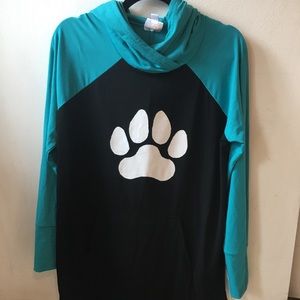 LuLaRoe Amber, turquoise and black paw print